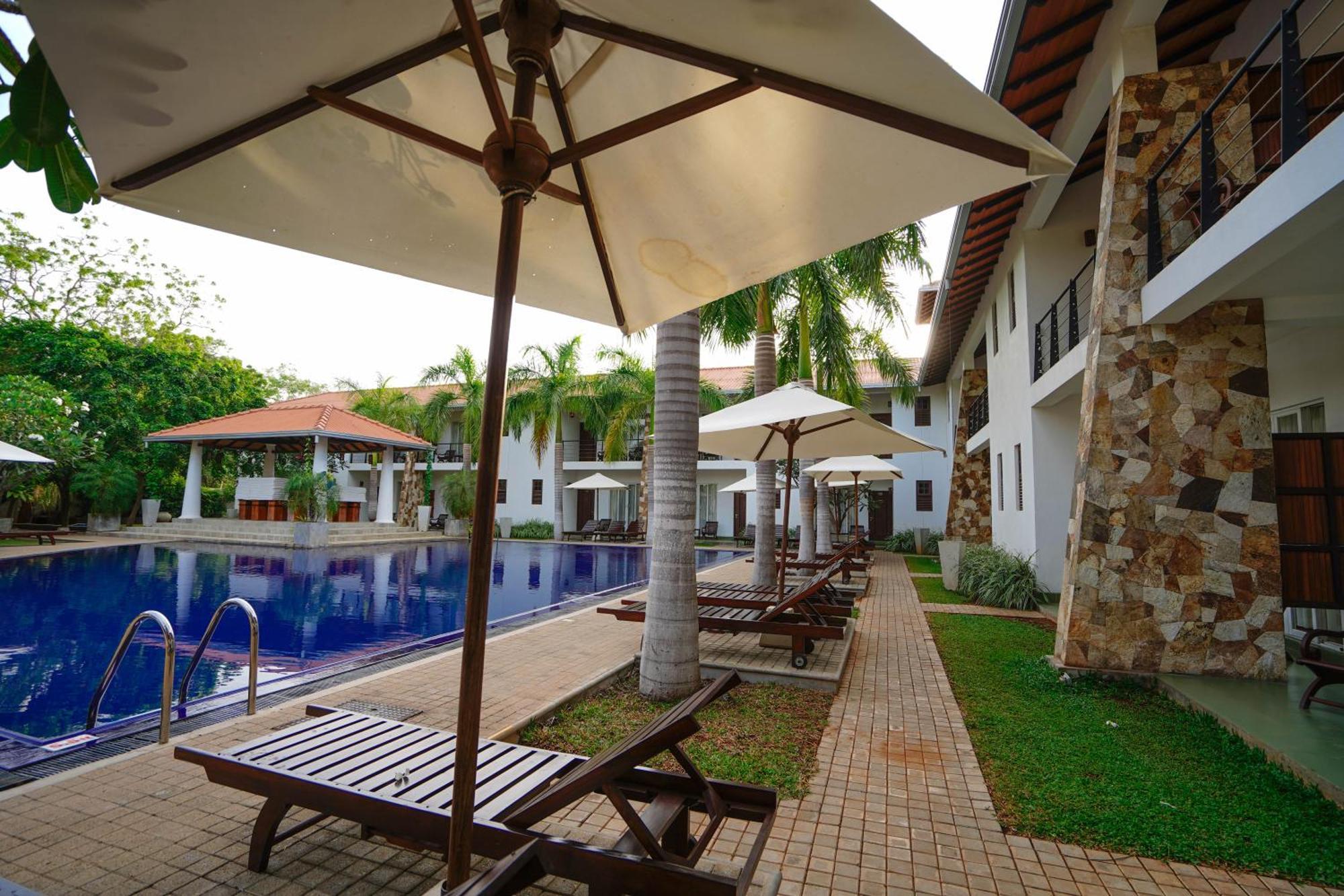 Hotel Tamarind Tree Tissamaharama Exteriör bild